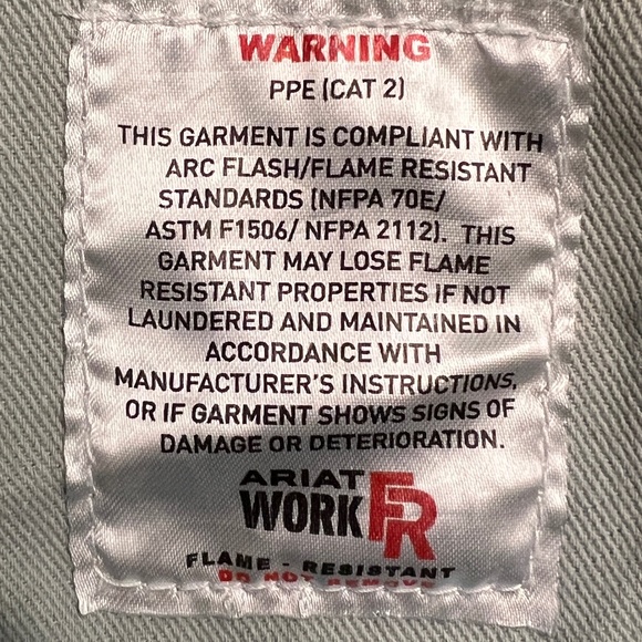 Ariat Fire Resistant Low Rise M4 Bootcut Jeans 32x32 See  3 photos minor flaw - Picture 7 of 12